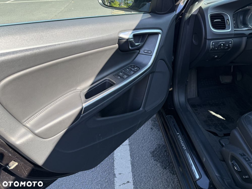 Volvo S60 - 16