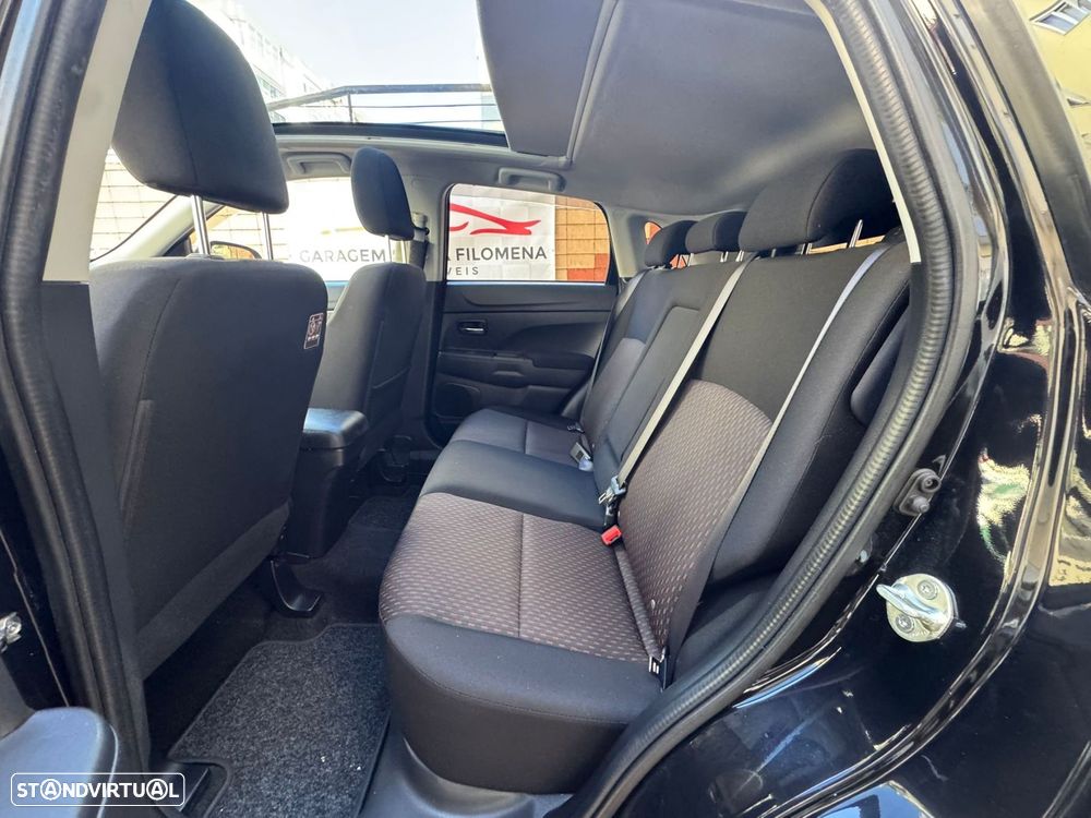 Mitsubishi ASX 1.6 MIVEC Intense Connect Edition - 8