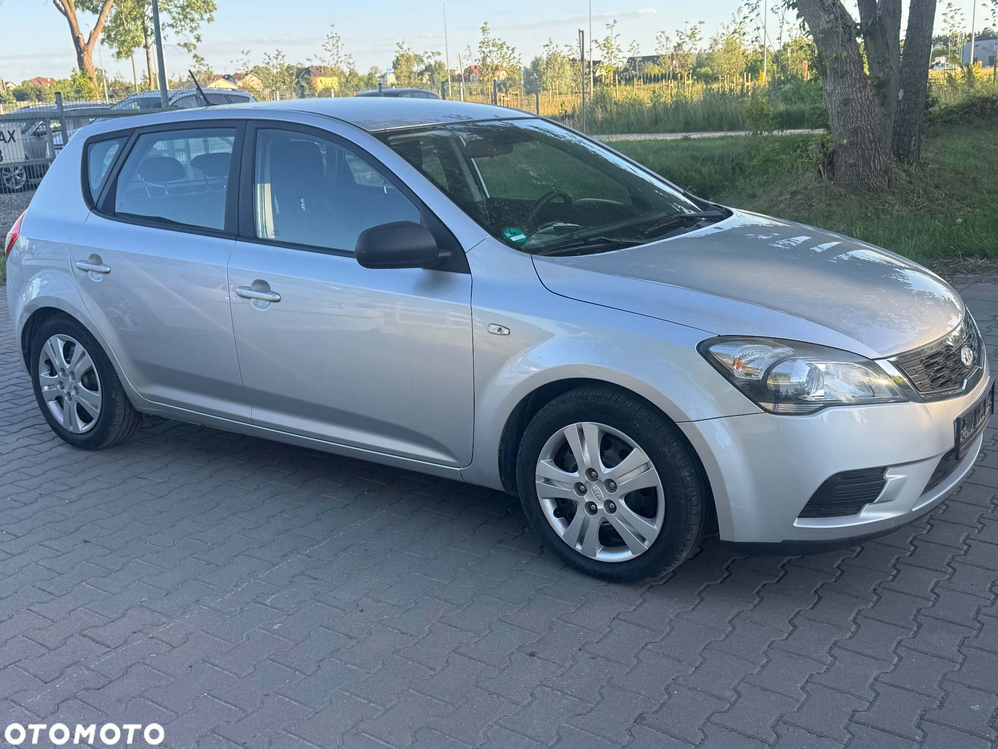 Kia Ceed 1.4 CVVT LX Basis - 4
