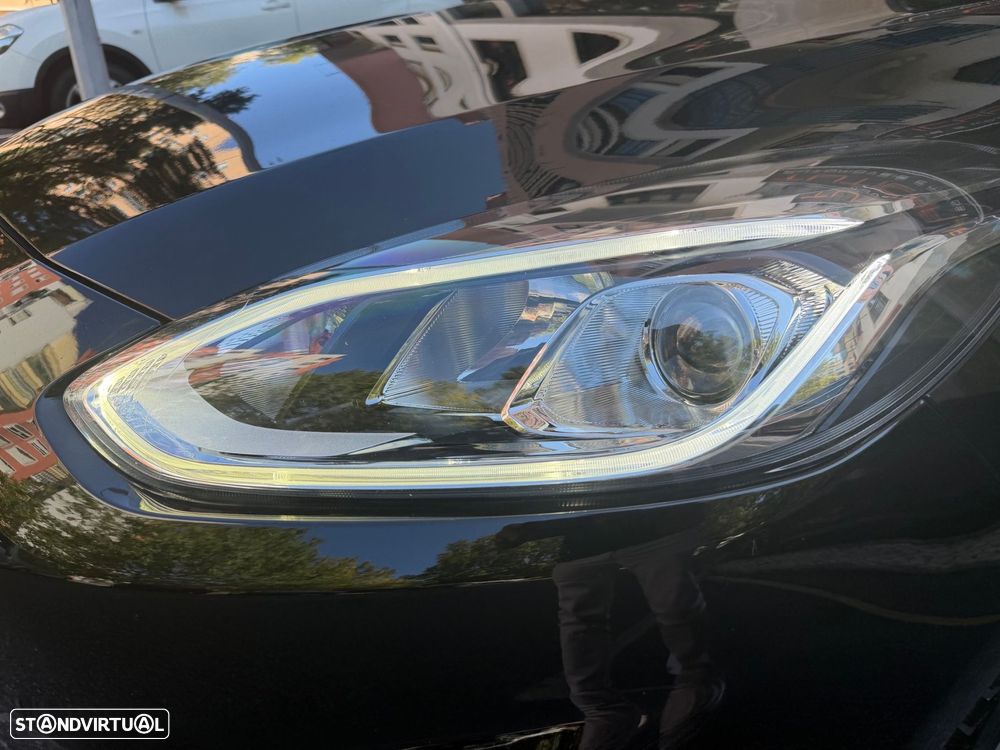 Ford Fiesta 1.0 EcoBoost S&S ST-LINE - 18