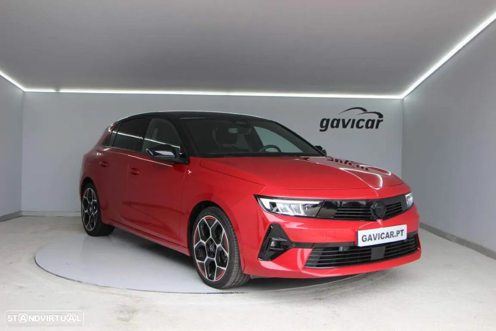 Opel Astra 1.2 T GS Line - 1