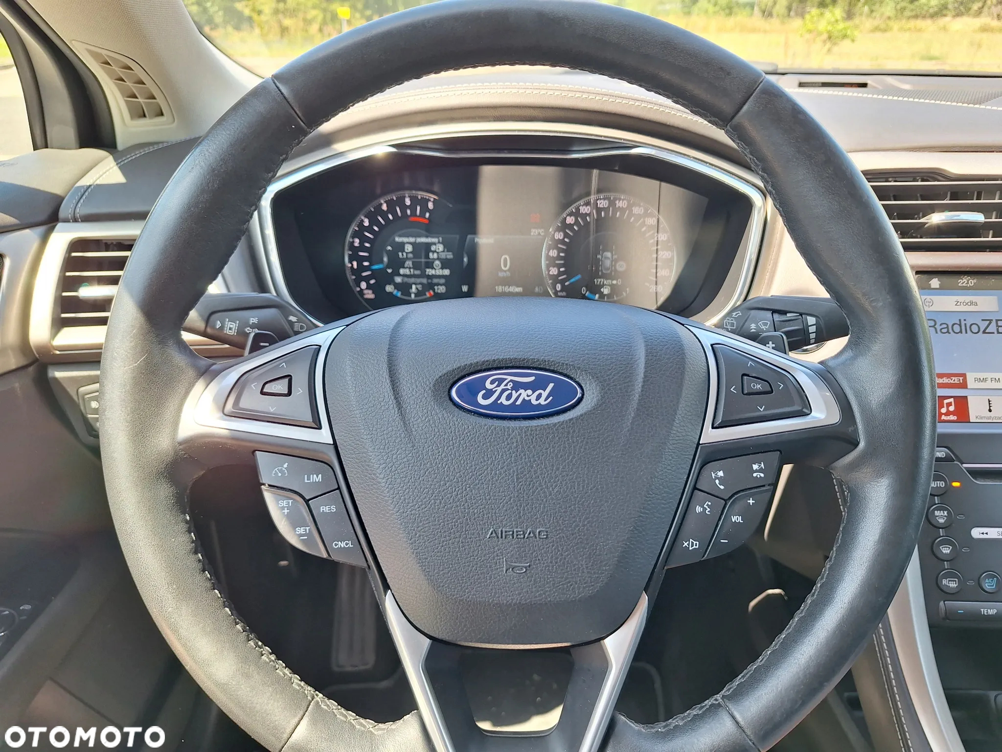 Ford Mondeo Turnier 2.0 TDCi PowerShift-Aut Allrad Vignale - 21