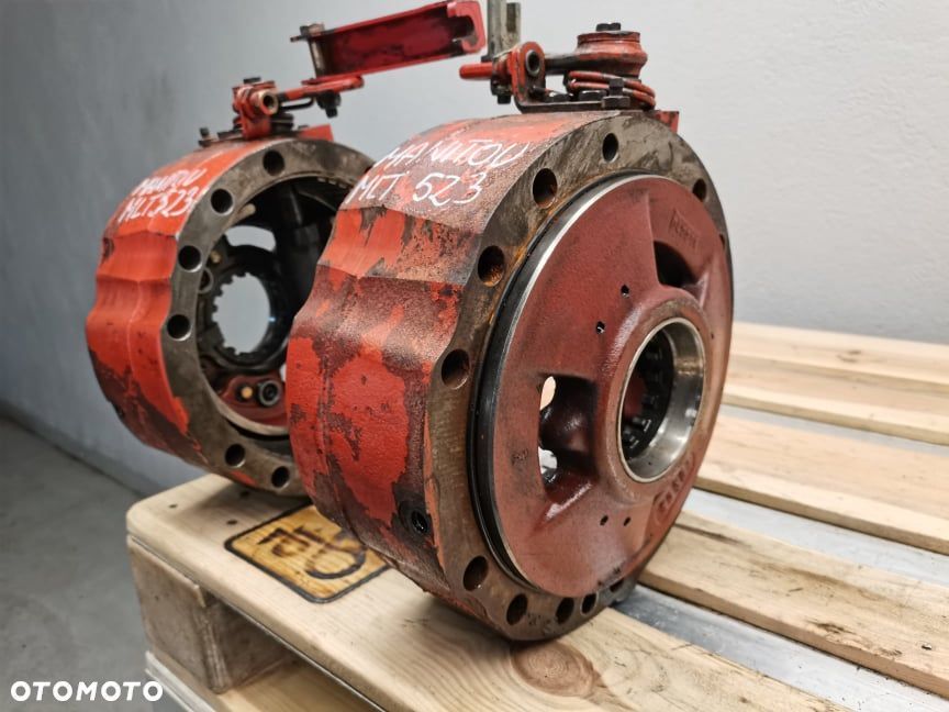 Cylinder hamulca 12562 Manitou MLT 523 - 1