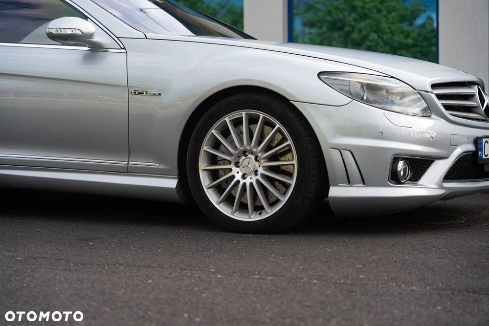 Mercedes-Benz CL 63 AMG - 21