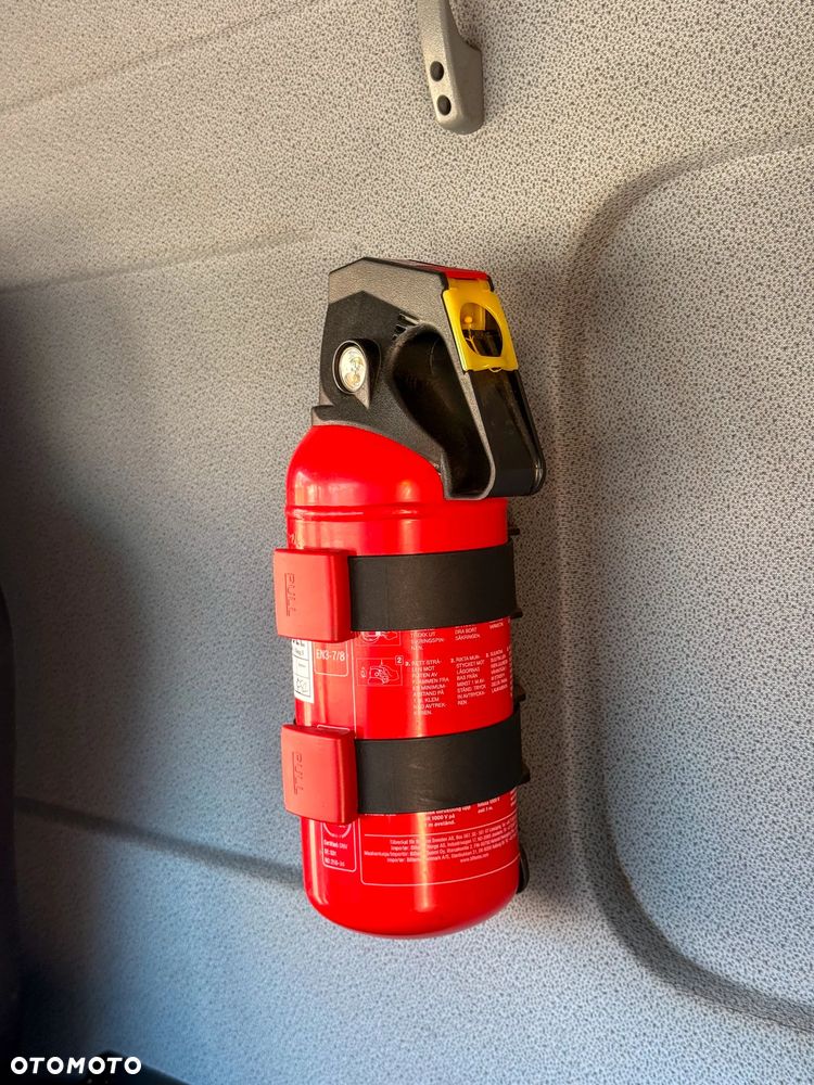 Mercedes-Benz Mercedes-Benz Atego 1324 Chłodnia 6,40 m + Winda 1500 kg | 223 tys. km | EURO 6 - 36