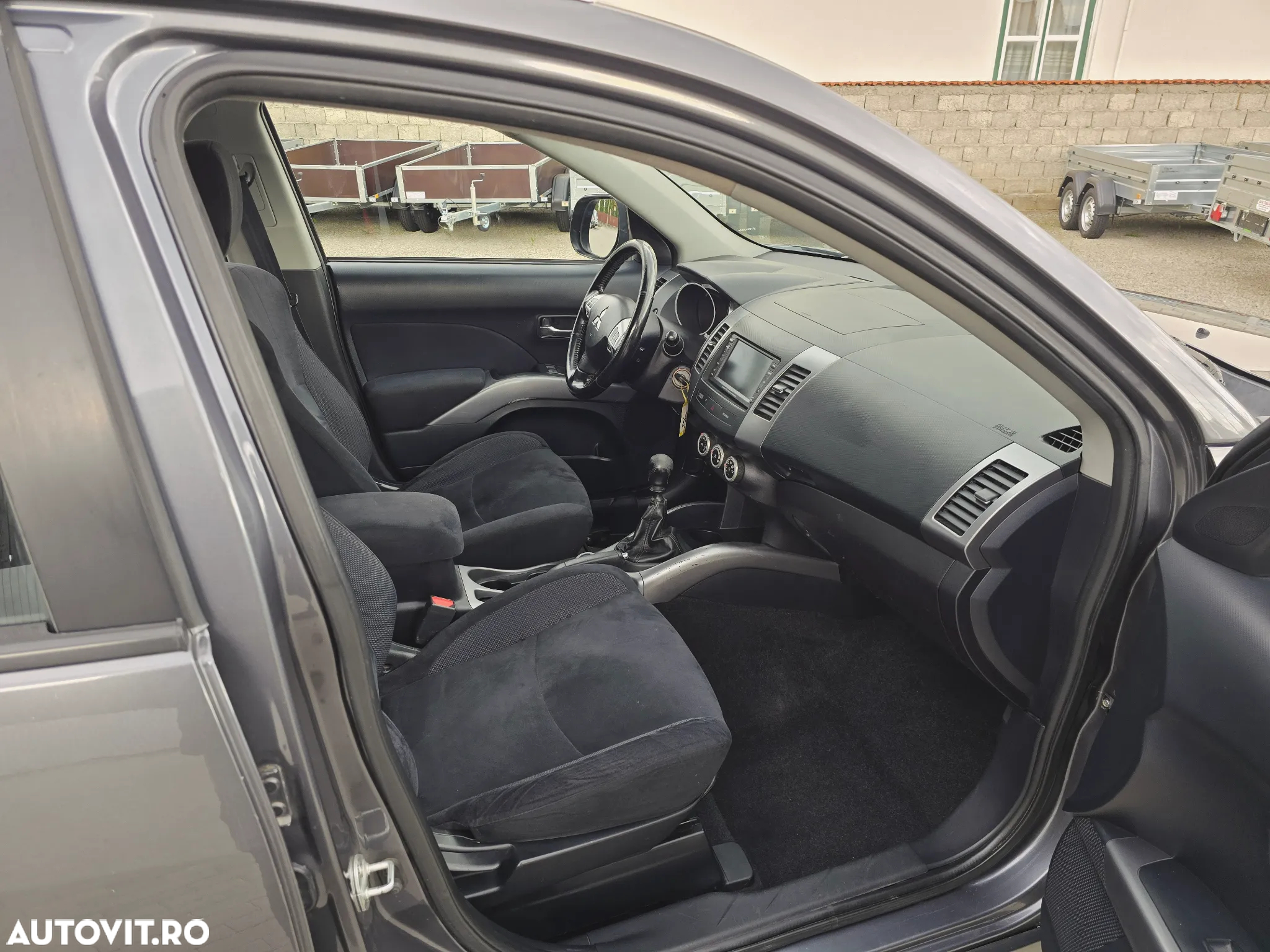 Mitsubishi Outlander 2.0 DI-D 4WD Invite - 10