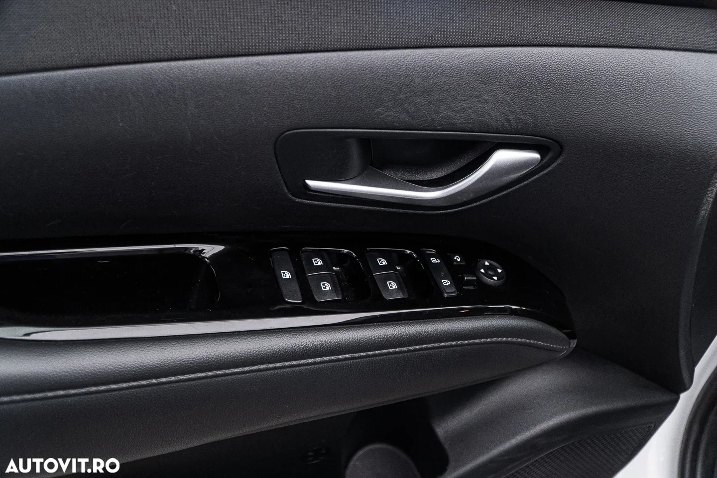 Hyundai Tucson 1.6 T-GDi Plug-in-Hybrid 4WD Blackline - 24