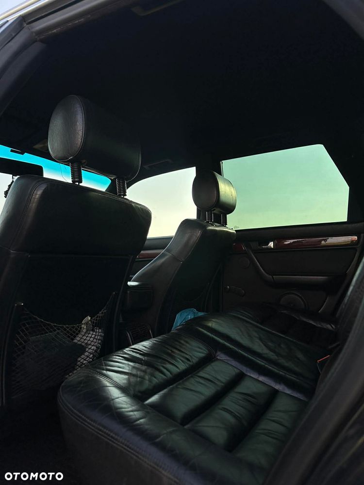 Audi A6 Avant 2.5 TDI - 15