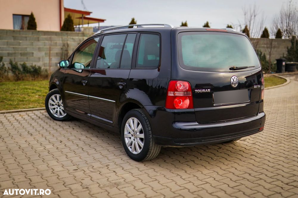 Volkswagen Touran - 5