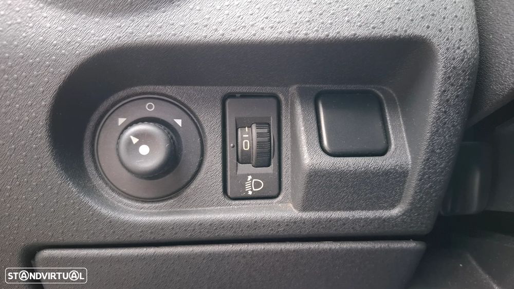 Citroën C2 1.4 HDi VTR Sensodrive - 42