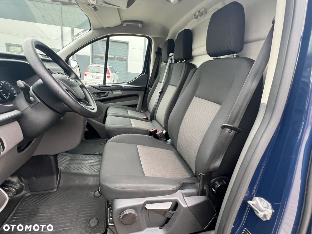 Ford Transit Custom - 13