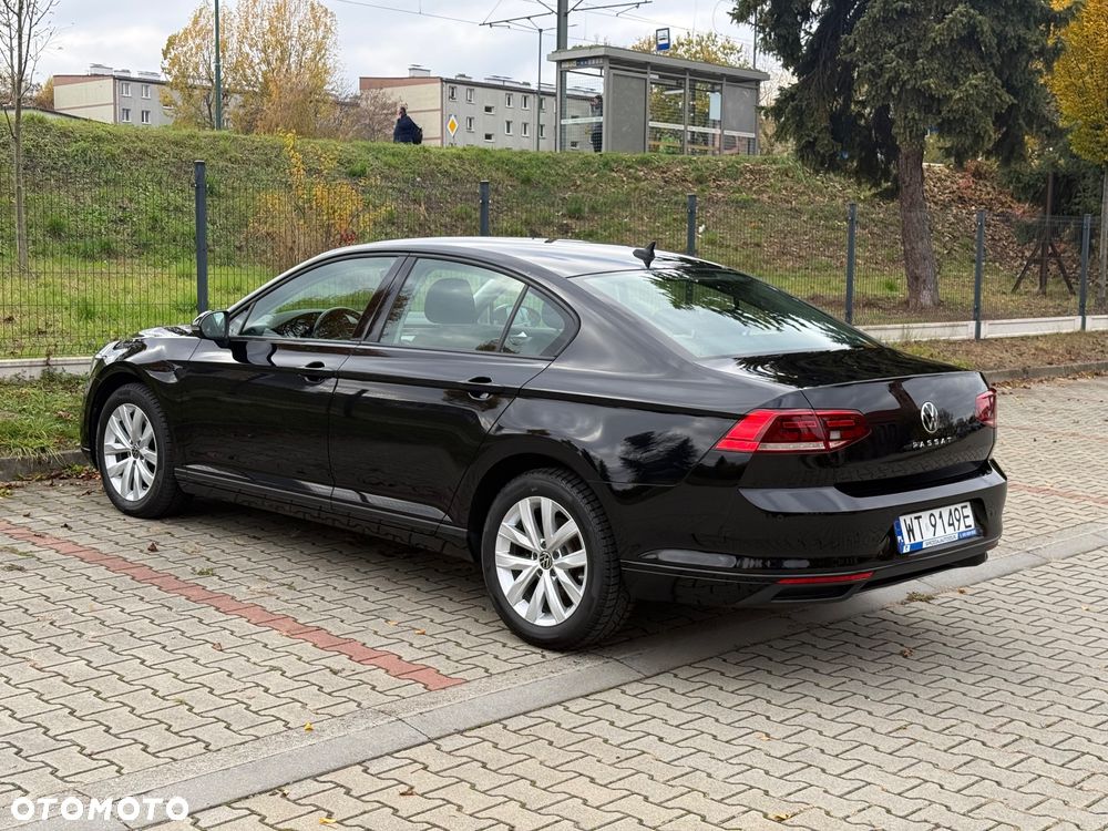 Volkswagen Passat - 19