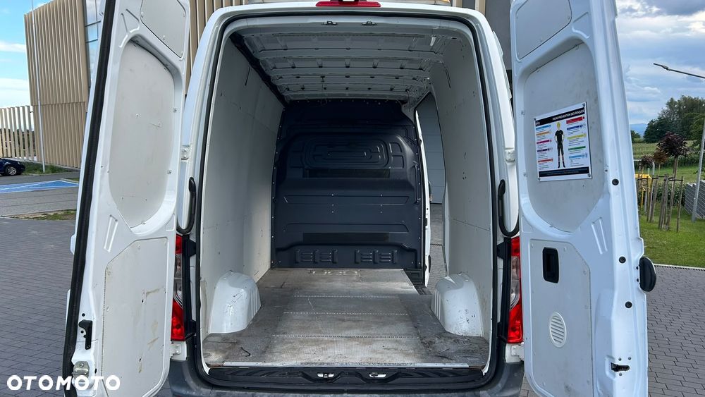 Mercedes-Benz Sprinter - 27