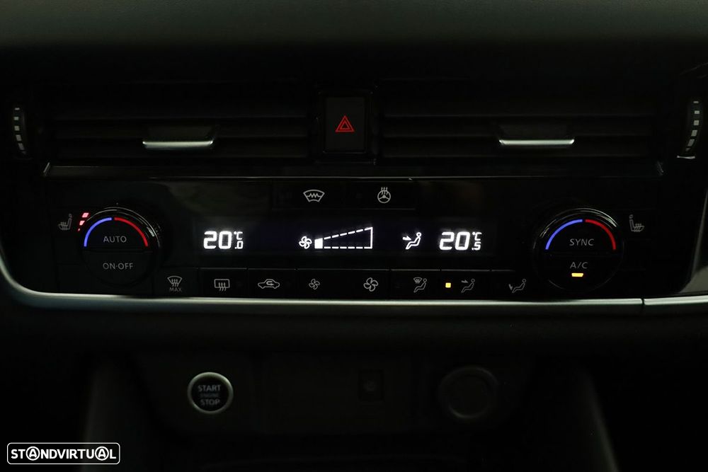 Nissan Qashqai 1.3 DIG-T N-Connecta LED Xtronic - 13