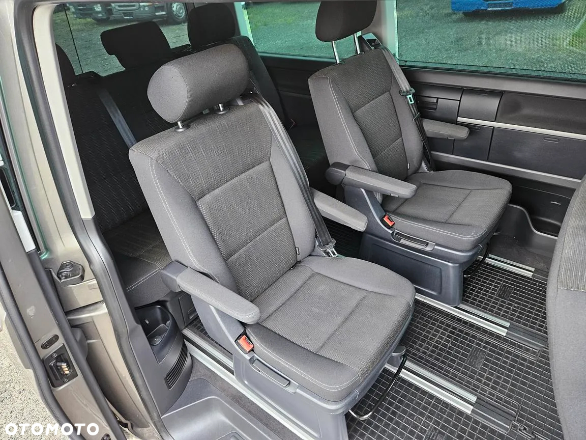 Volkswagen Multivan 2.0 TDI L1 Comfortline DSG - 13