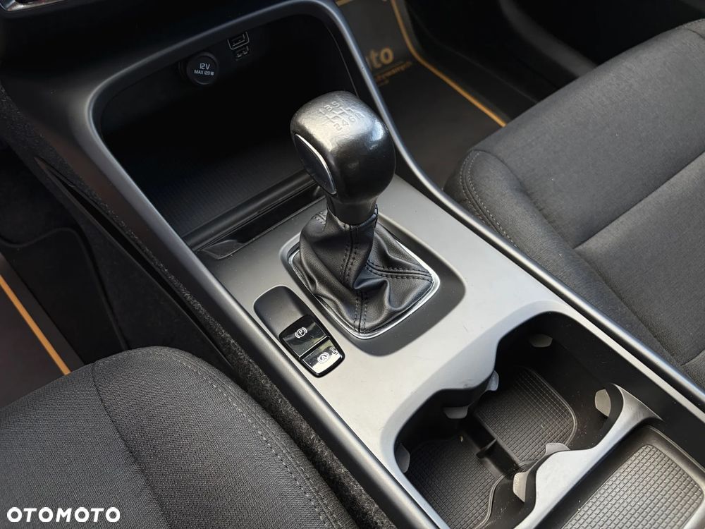 Volvo XC 40 T3 Momentum - 30
