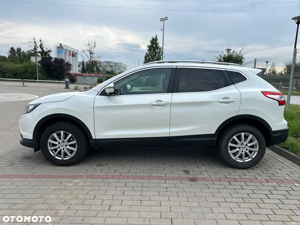 Nissan Qashqai 1.6 dCi 360 S&S - 18