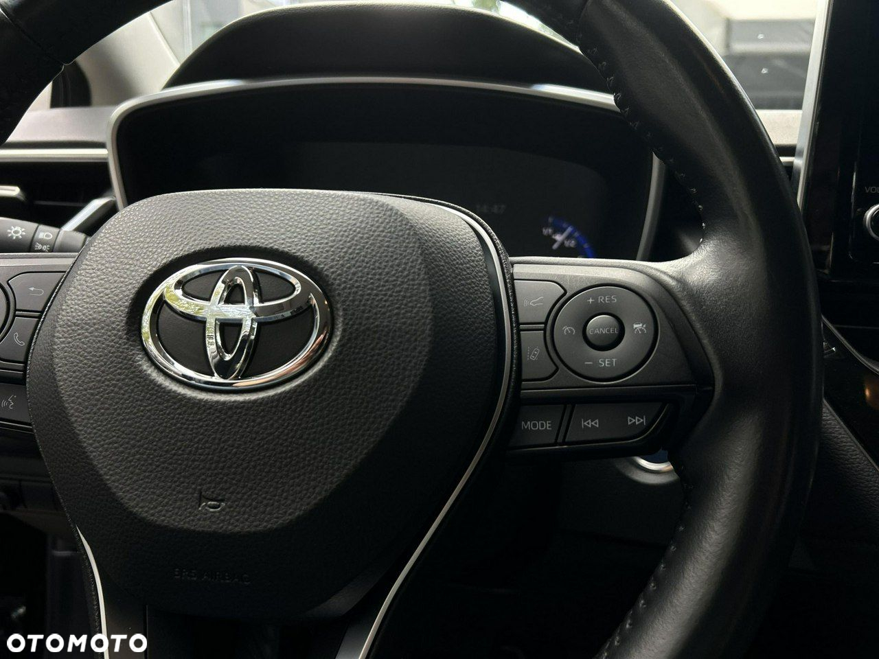 Toyota Corolla - 23