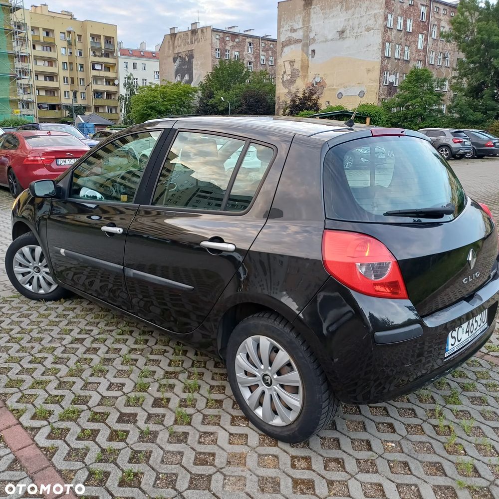 Renault Clio 1.6 16V Expression - 4