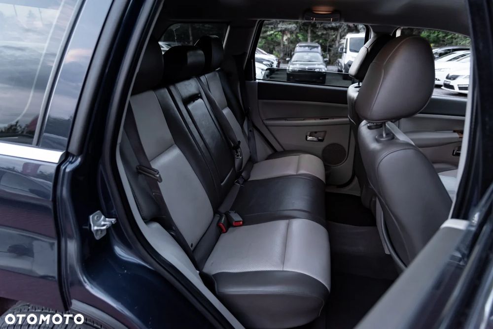 Jeep Grand Cherokee 4.7 4x4 Limited - 24