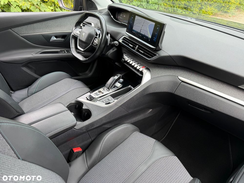Peugeot 3008 BlueHDi 130 Stop & Start EAT8 Allure Pack - 33