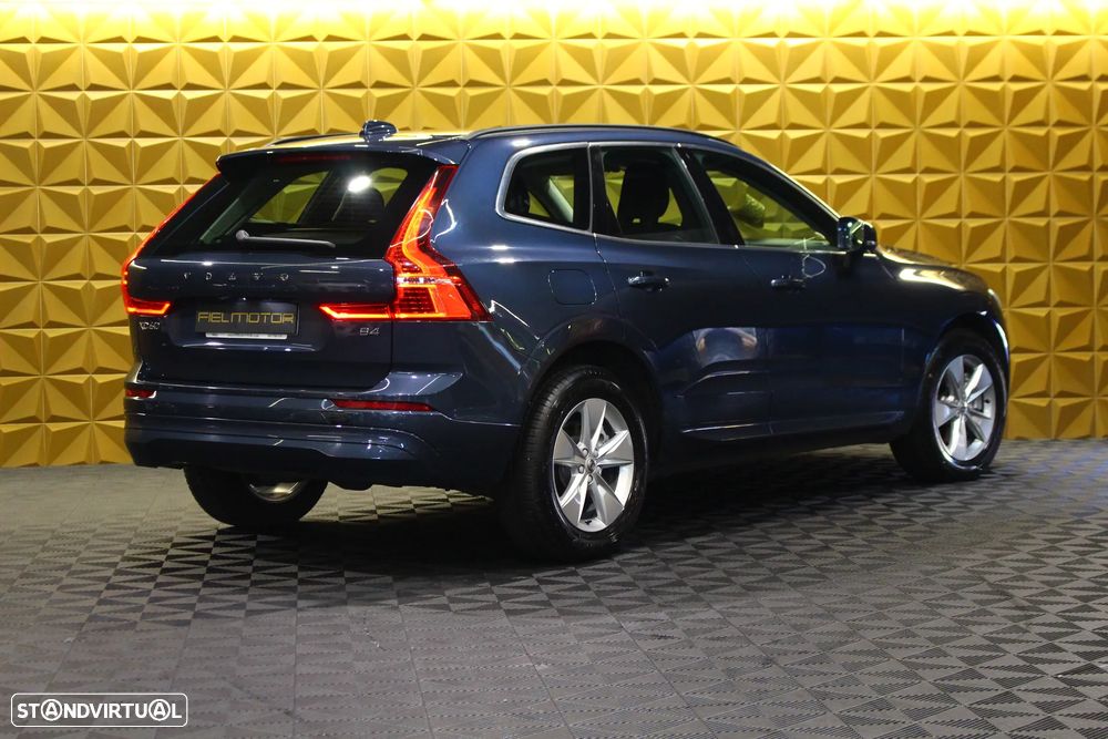 Volvo XC 60 2.0 B4 Momentum Plus Geartronic - 9