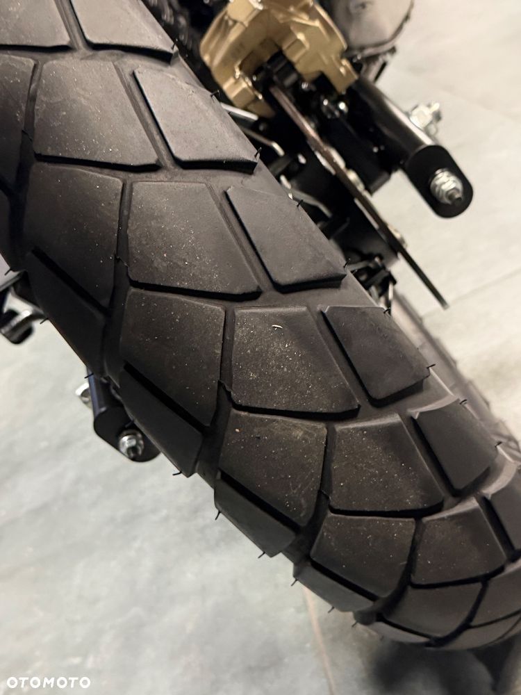 Royal Enfield Himalayan - 11