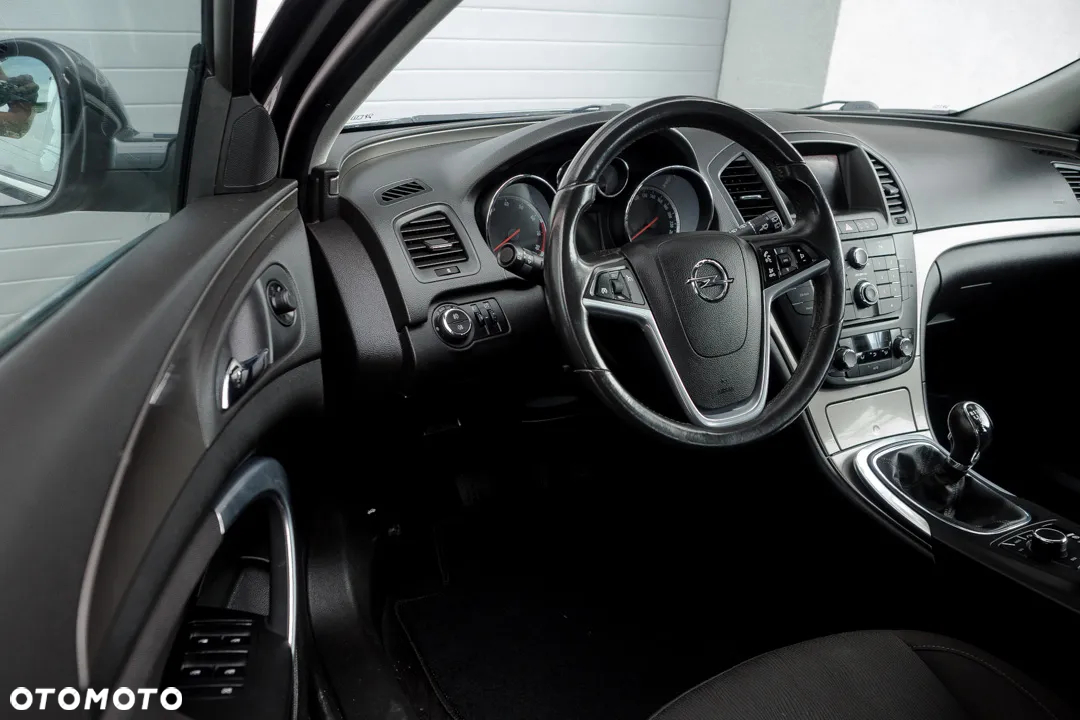 Opel Insignia 1.8 Cosmo - 11