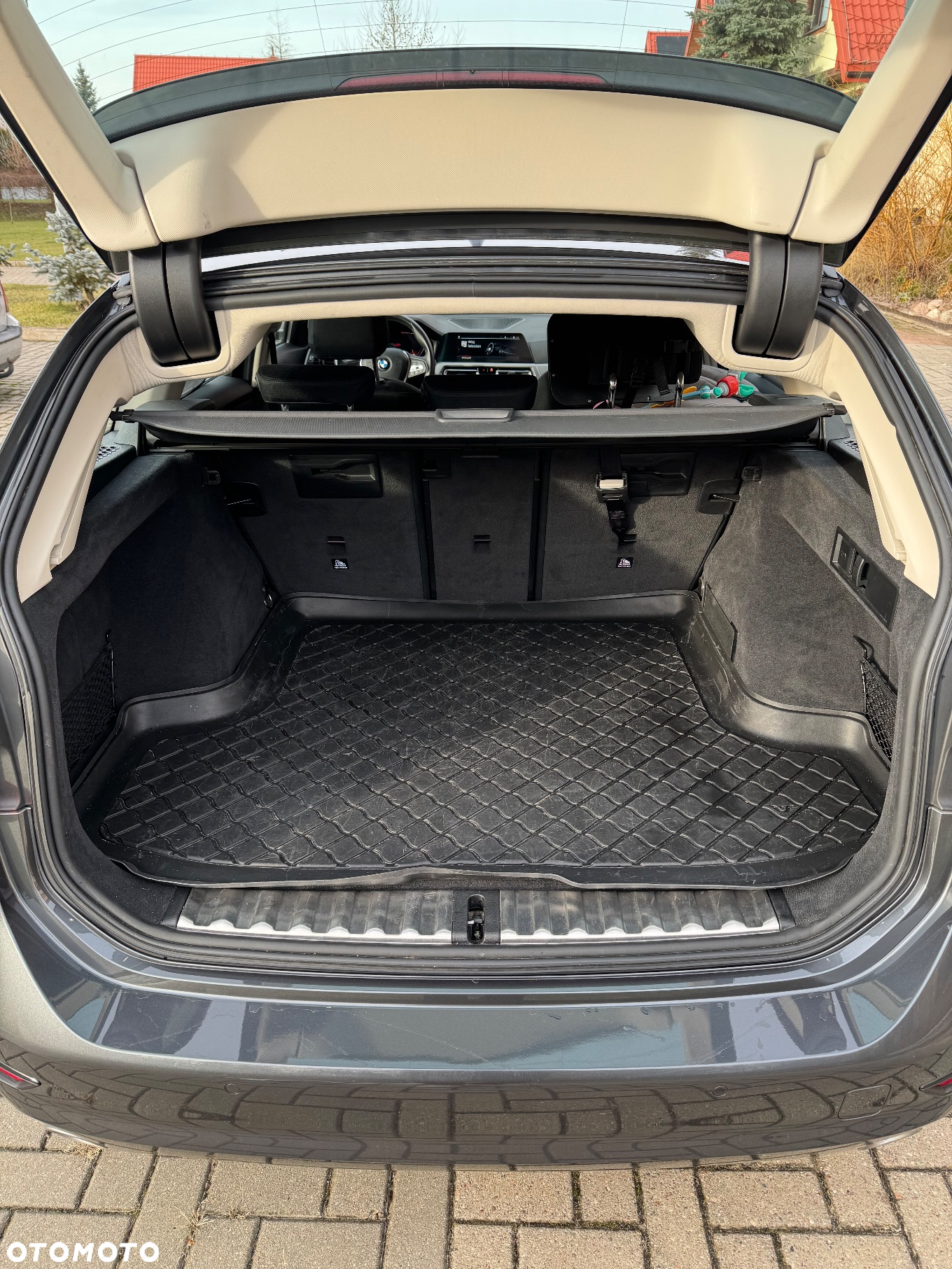 BMW Seria 3 318i - 16
