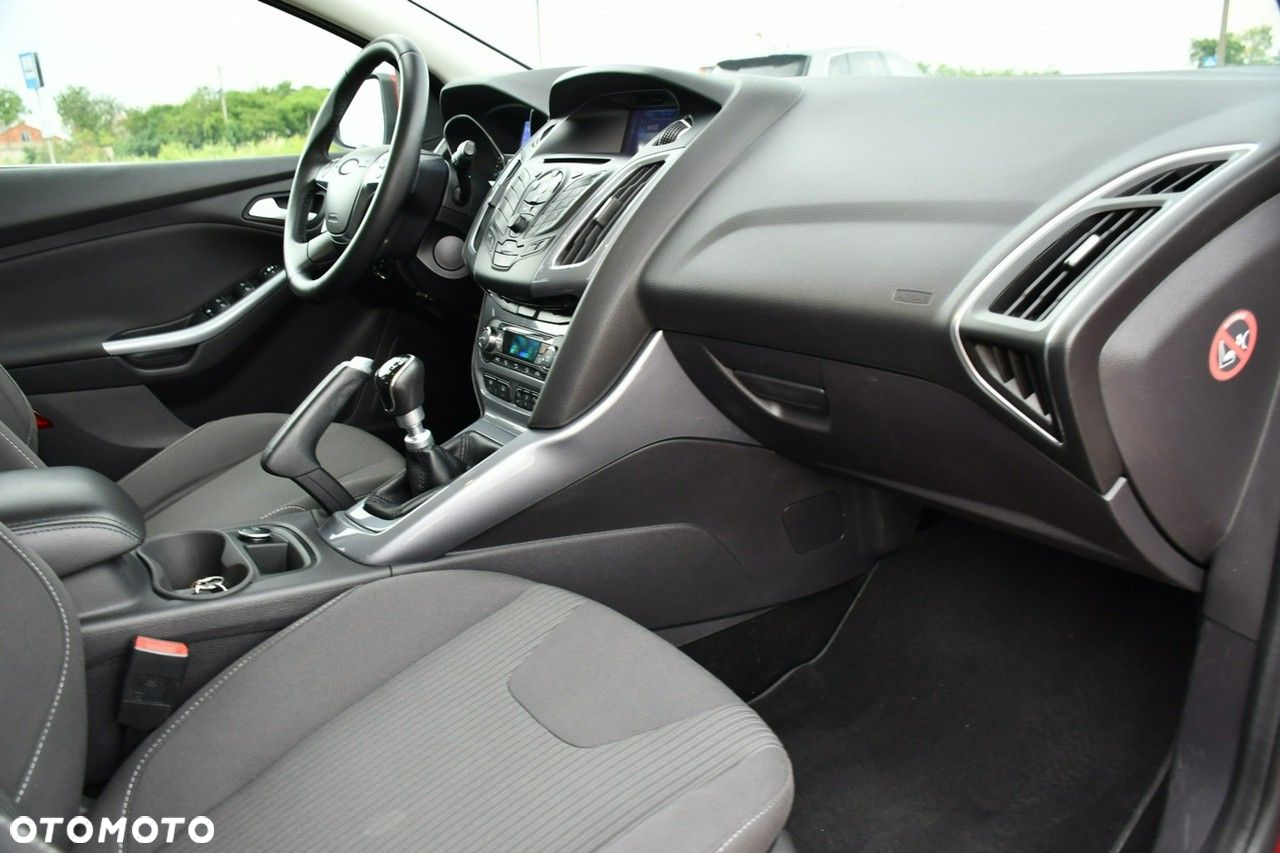 Ford Focus 1.0 EcoBoost Active Business - 32