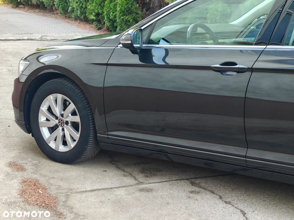 Volkswagen Passat 2.0 TDI SCR DSG Comfortline - 18