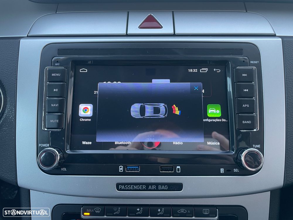 VW Passat 1.6 TDI BlueMotion - 16