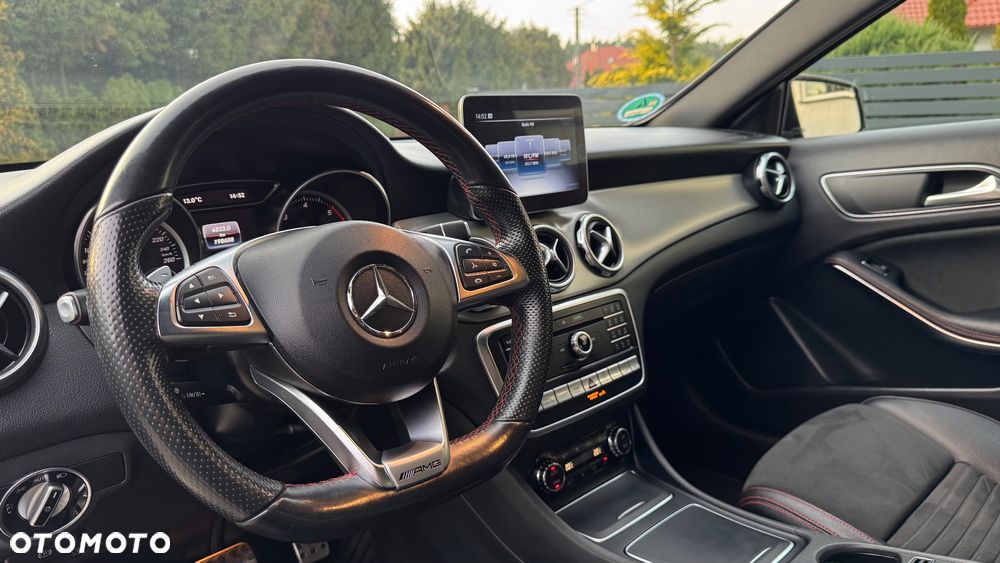 Mercedes-Benz GLA 200 (CDI) d 4Matic 7G-DCT AMG Line - 13