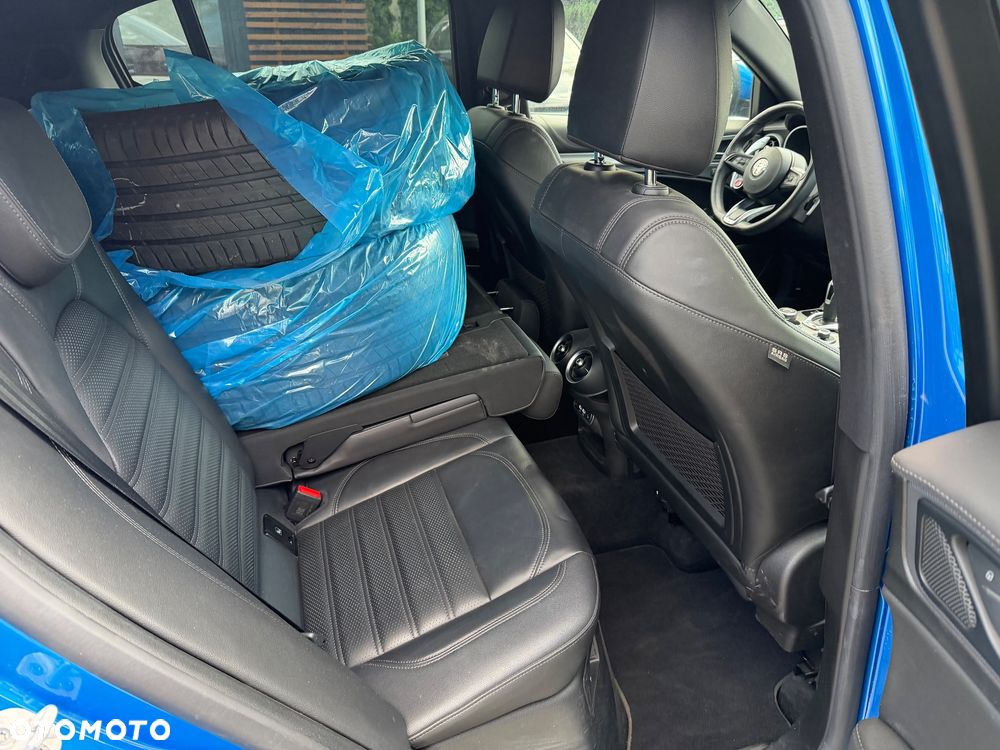 Alfa Romeo Stelvio 2.0 Turbo Veloce Q4 - 25