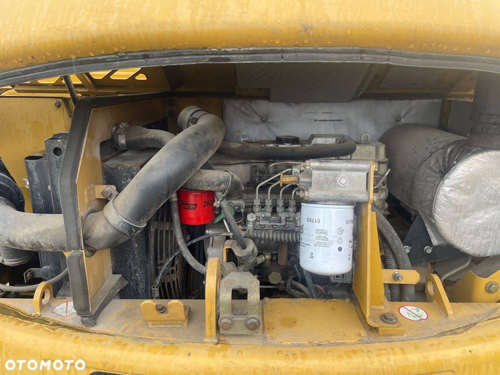 Caterpillar 307C - 8
