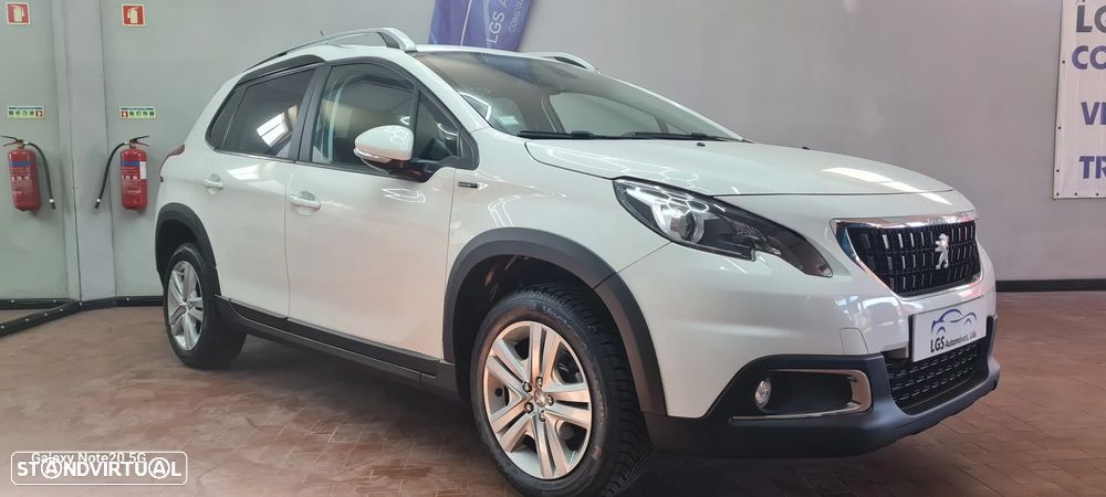 Peugeot 2008 BlueHDi 100 STOP & START Signature - 4