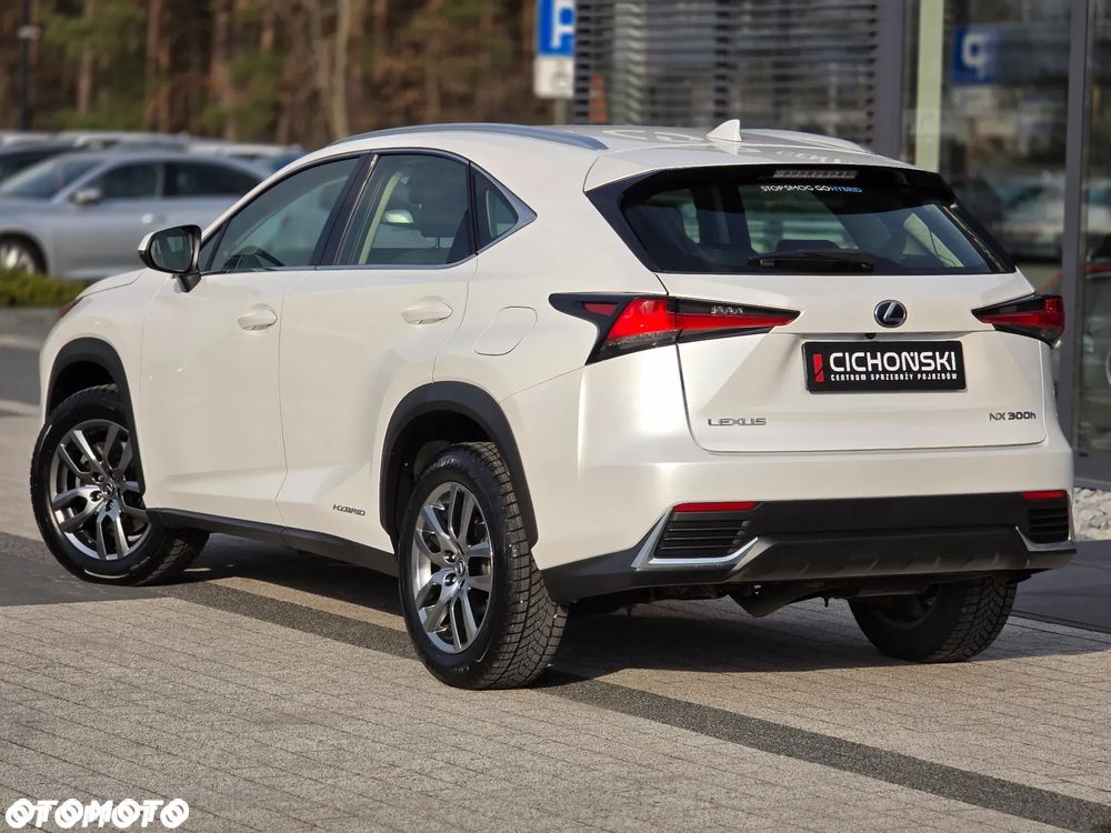 Lexus NX 300h Elegance AWD - 11