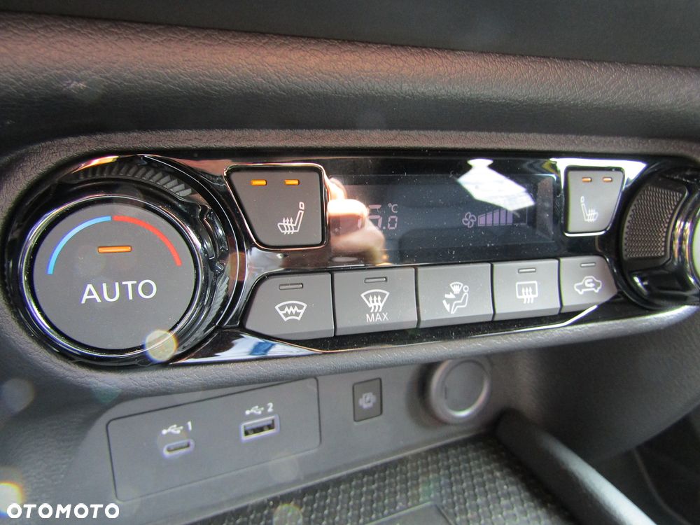 Nissan Juke 1.0 DIG-T N-Connecta DCT - 15