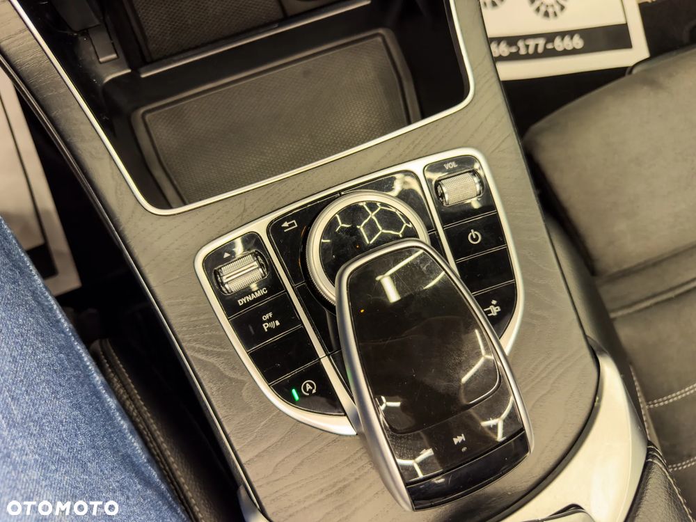 Mercedes-Benz Klasa C 220 CDI 7G-TRONIC Edition - 33