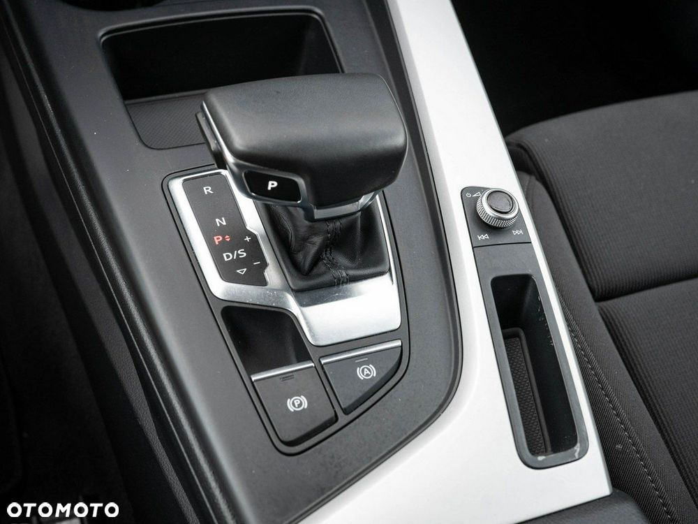 Audi A4 Avant 35 TFSI mHEV S tronic - 17