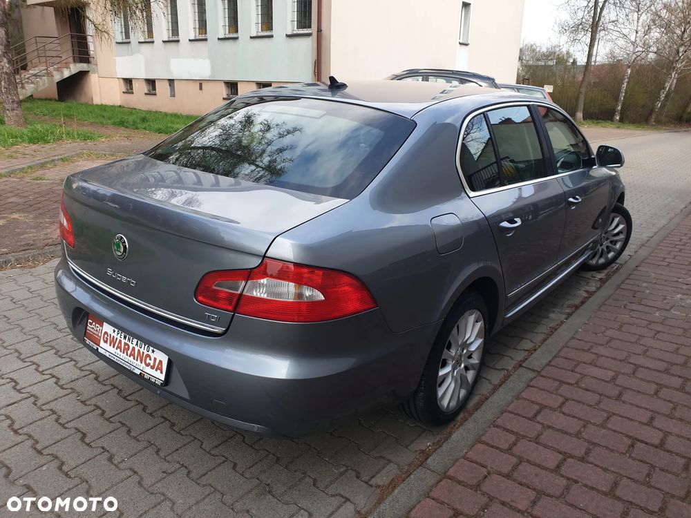 Skoda Superb 1.6 TDI Green tec Ambition - 4