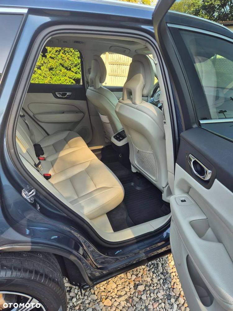 Volvo XC 60 T6 GPF AWD Inscription - 11
