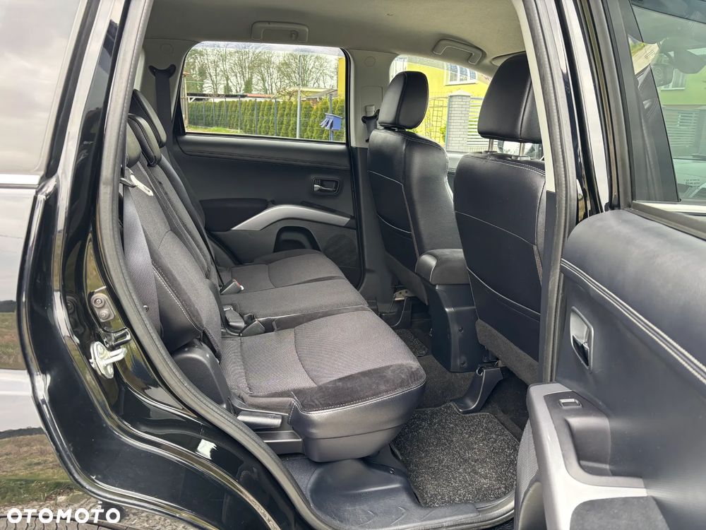 Mitsubishi Outlander 2.2 DI-D 4WD Invite - 9