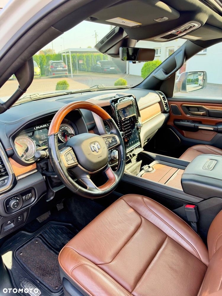 RAM 1500 - 16