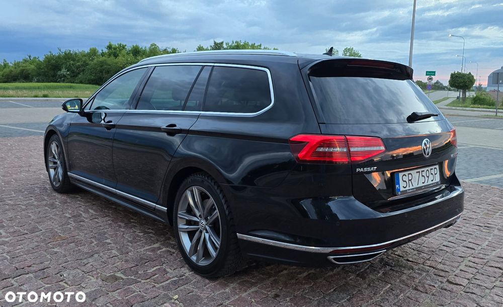 Volkswagen Passat - 12
