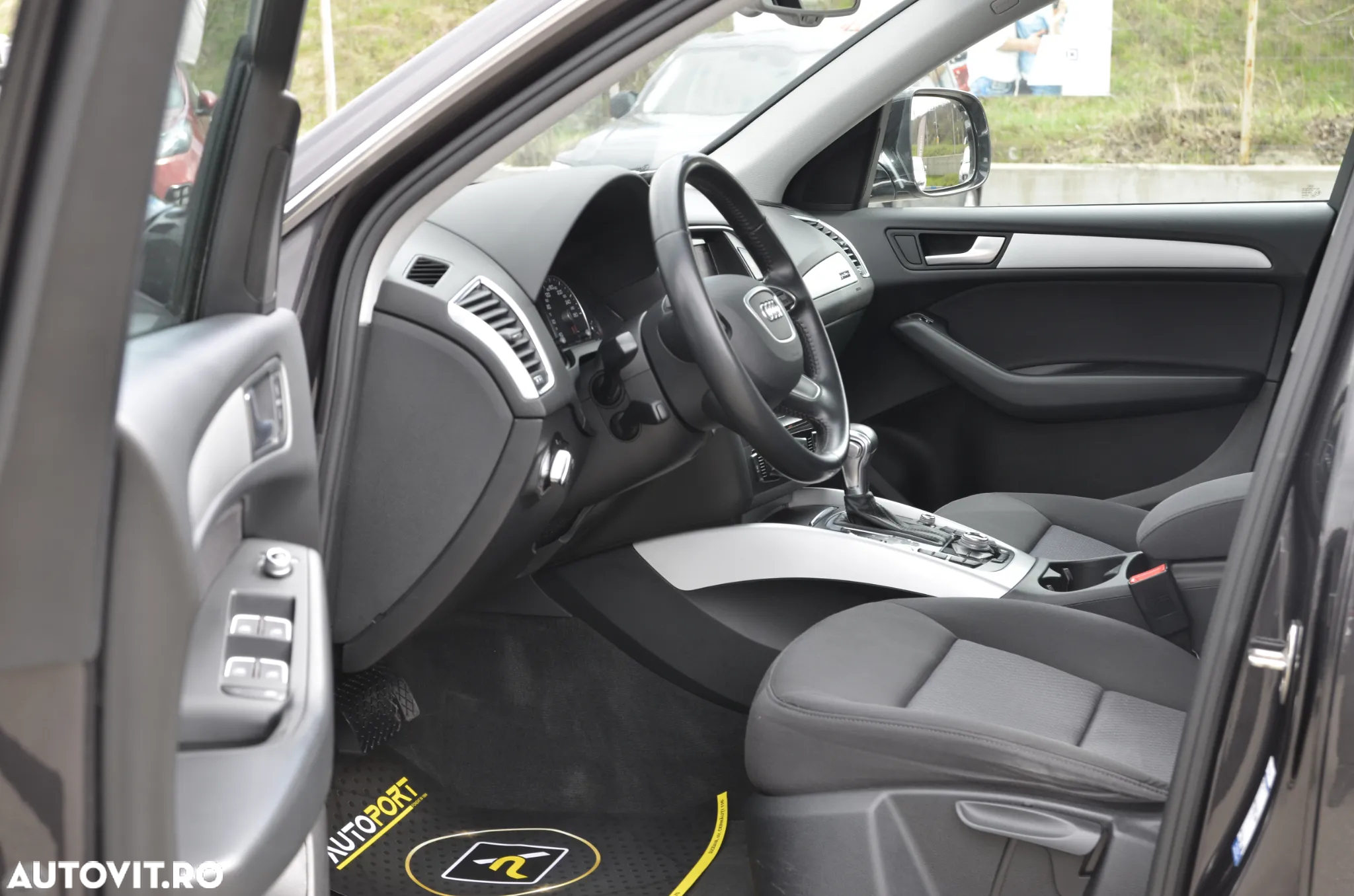Audi Q5 2.0 TDI Quattro S tronic Design - 12