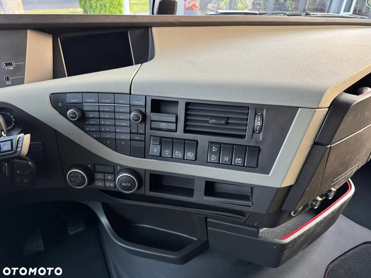 Volvo FH 500 XXL/MEGA/12.2020/ ACC / REGULOWANE SIODŁO /  KLIMA POSTOJOWA / XENON - 34