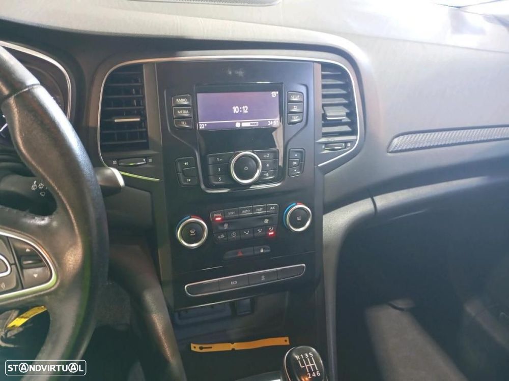 Renault Mégane 1.5 Blue dCi Zen - 6