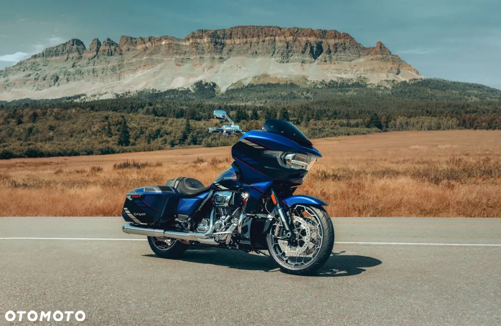 Harley-Davidson Touring Road Glide - 4