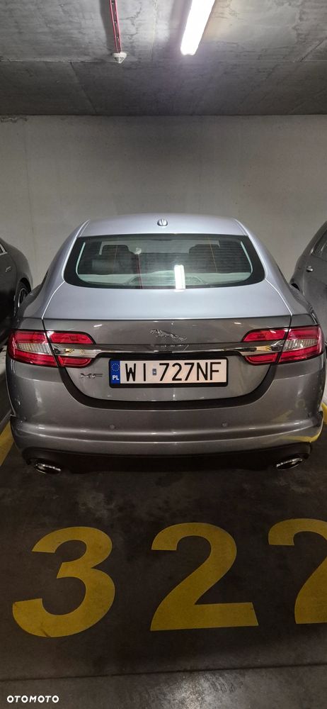Jaguar XF 3.0 V6 D Luxury - 7